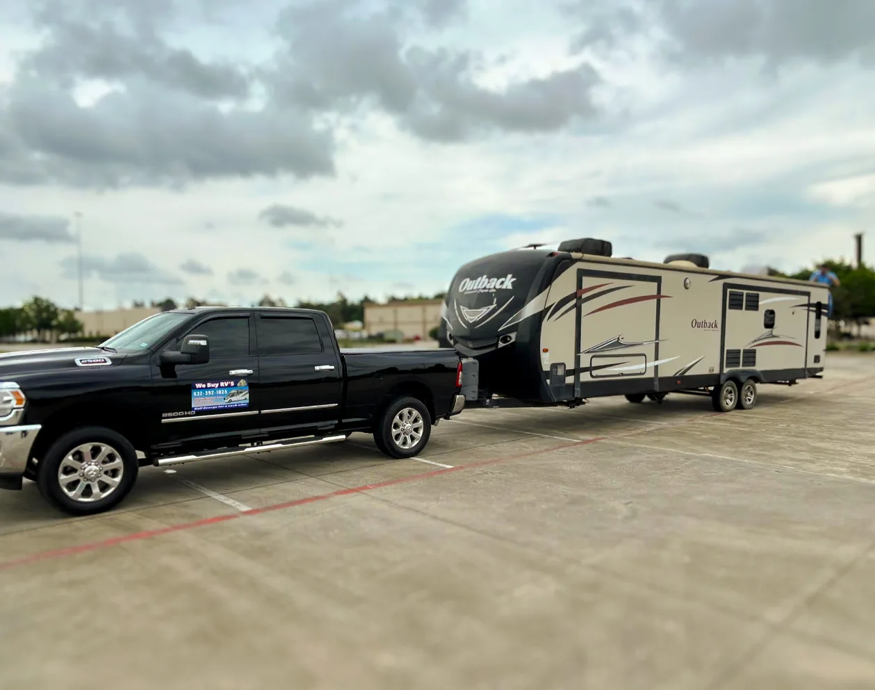 We Buy RVs with Water Damage or Mechanical Issues Fifth Wheels, Motorhomes & Bumper Pulls Accepted